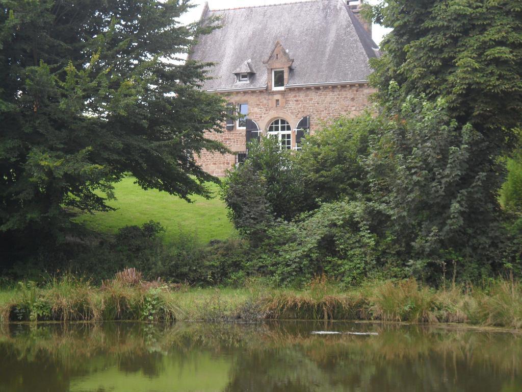 Gite de Peche Saint-Ellier-du-Maine Zimmer foto