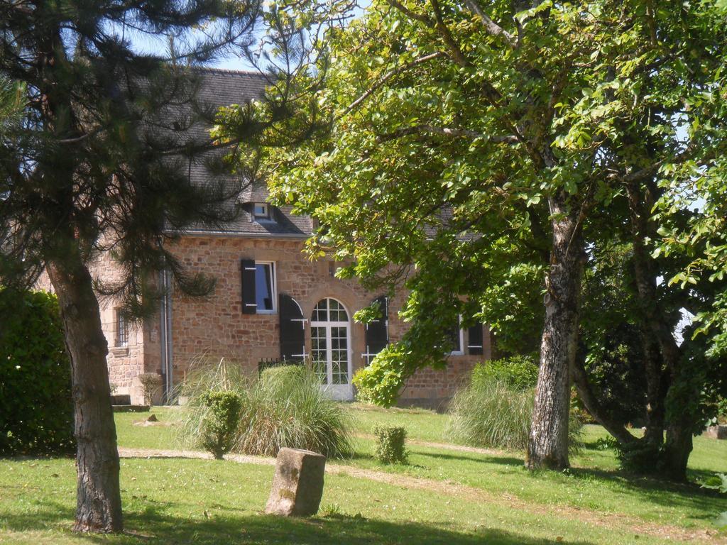 Gite de Peche Saint-Ellier-du-Maine Zimmer foto